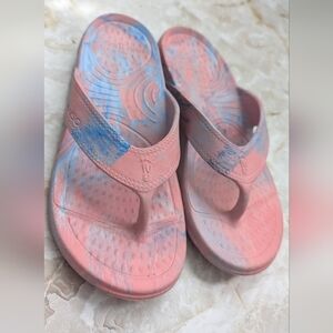 Nuu Sole Woman's Pink-Blue  Comfort Summer Flip Flops Sz W6